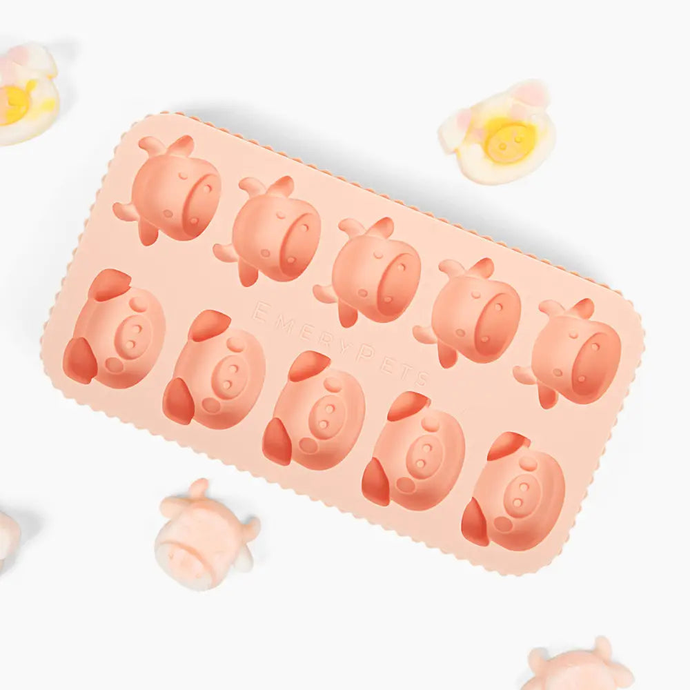 pig + cow treat mold | emerypets