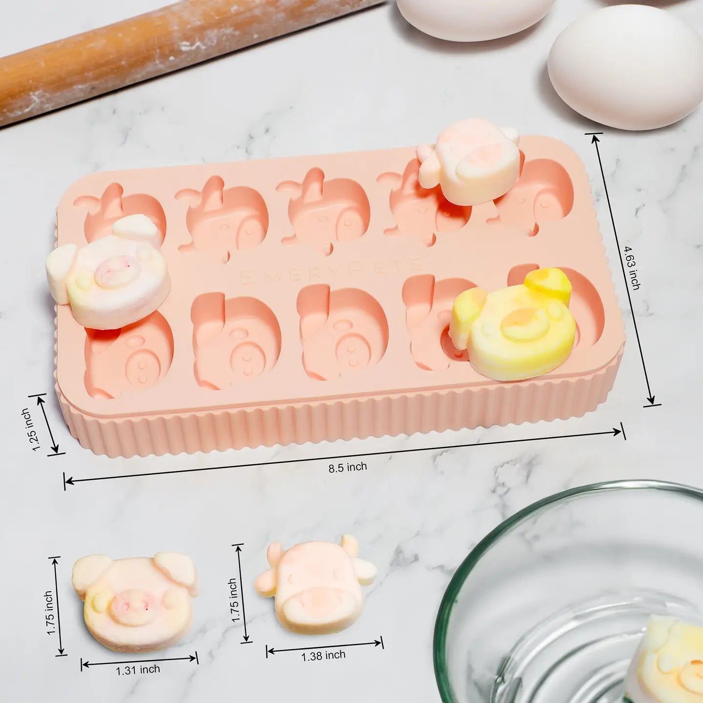 pig + cow treat mold | emerypets