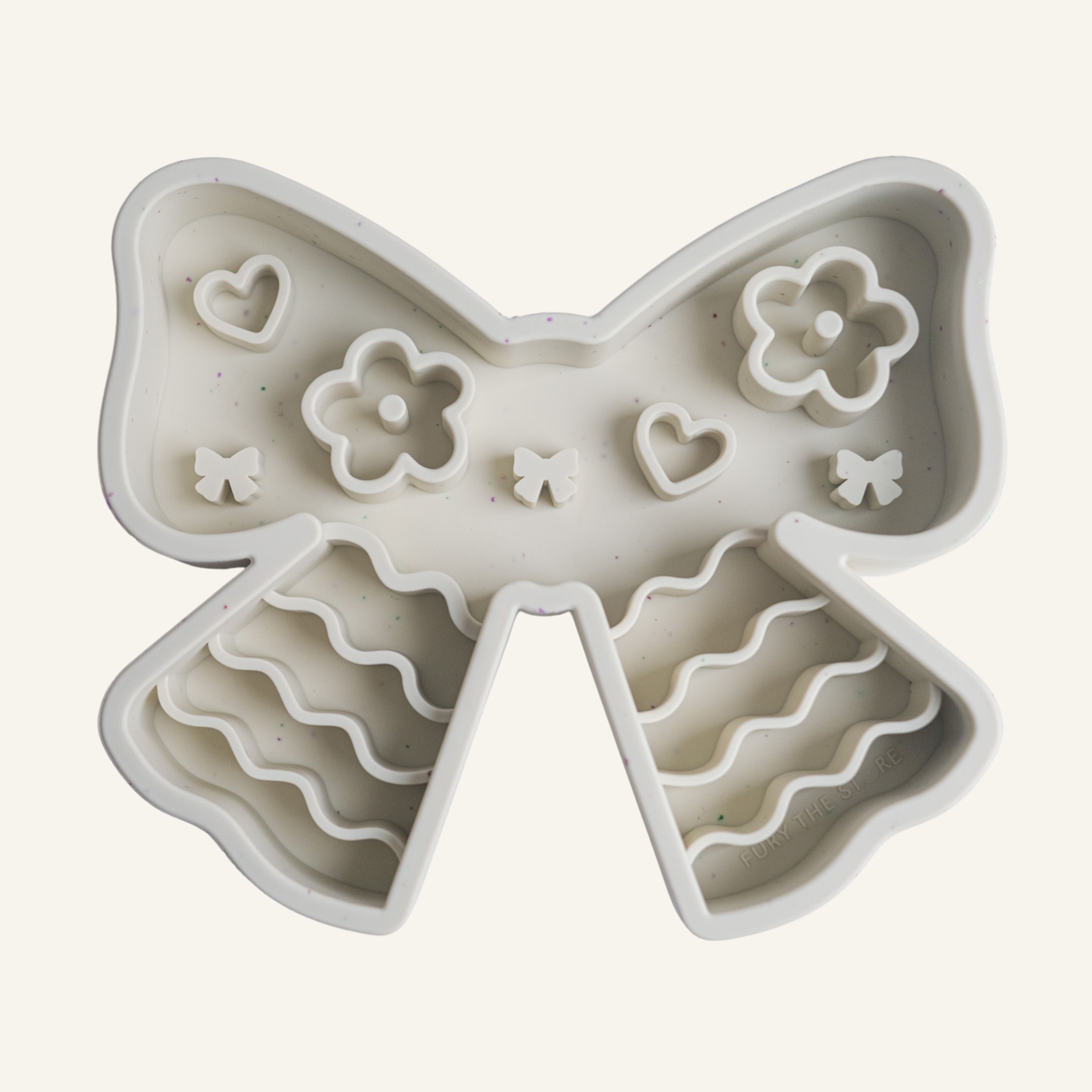 coquette forage feeder in confetti