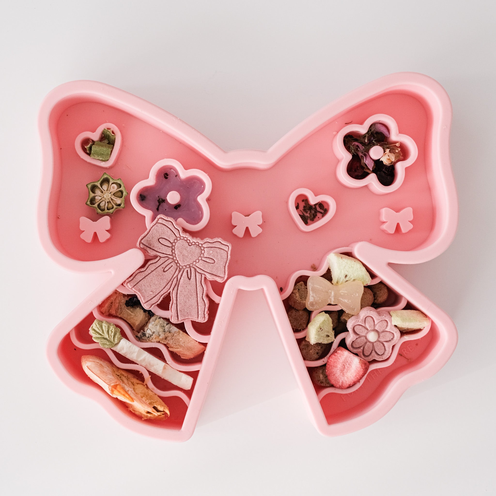 coquette forage feeder in strawberry (sold out)