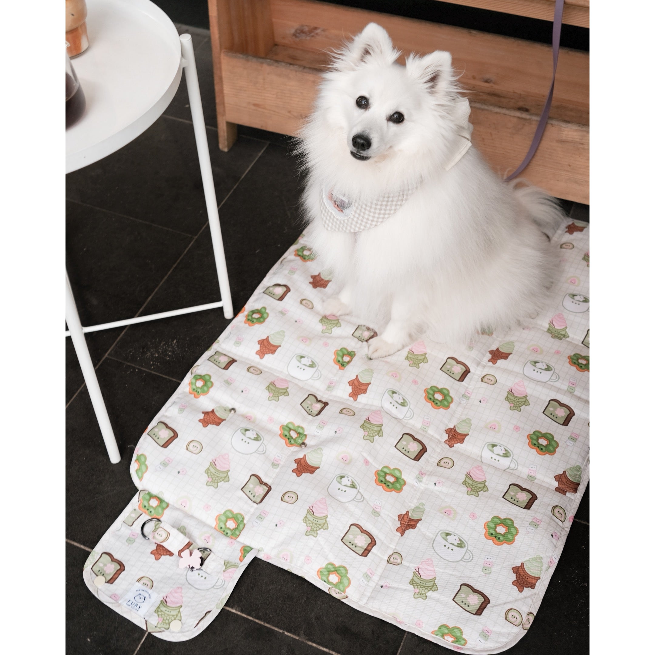 the tokyo cafe settle mat