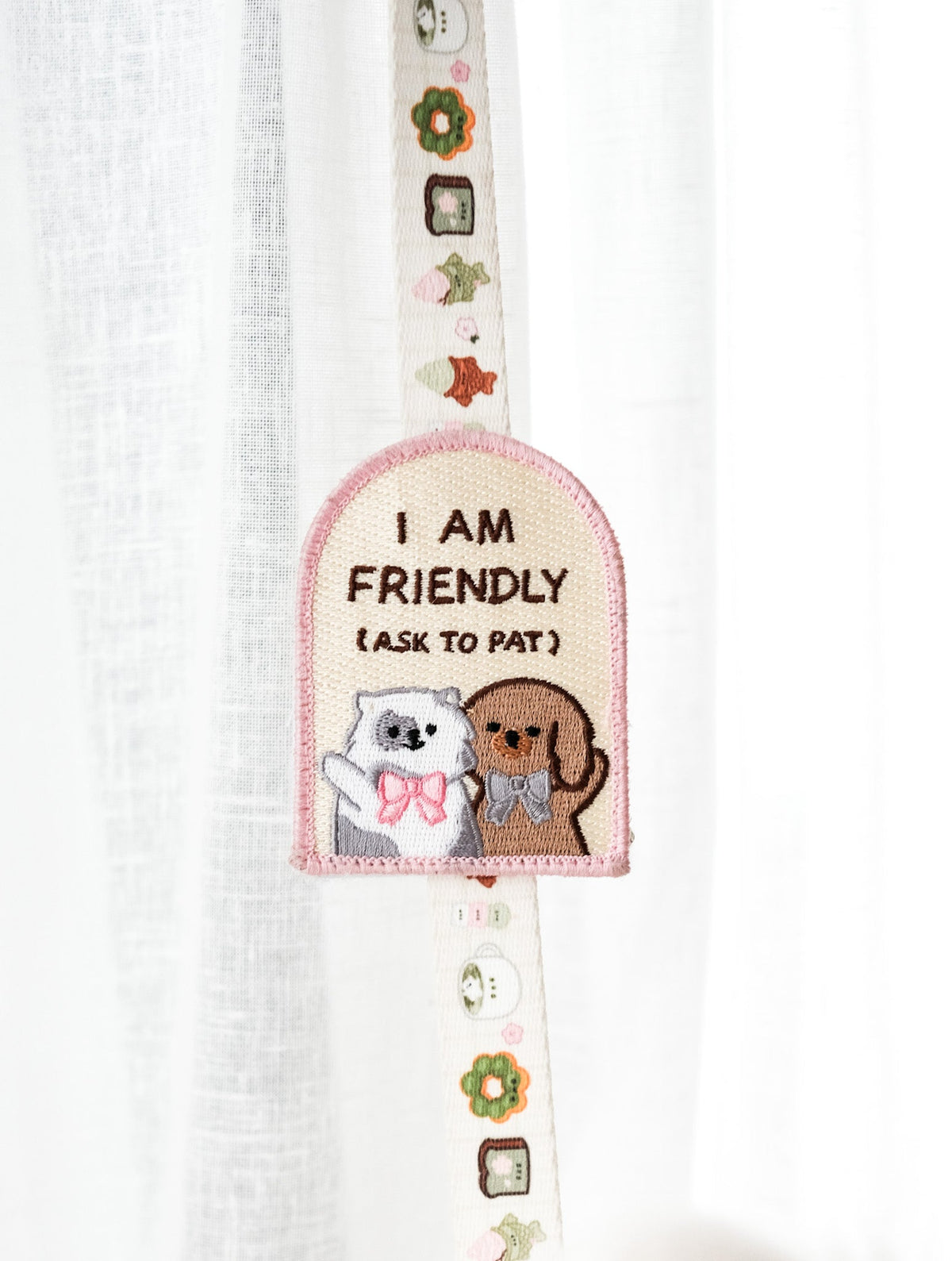 attachable leash patches