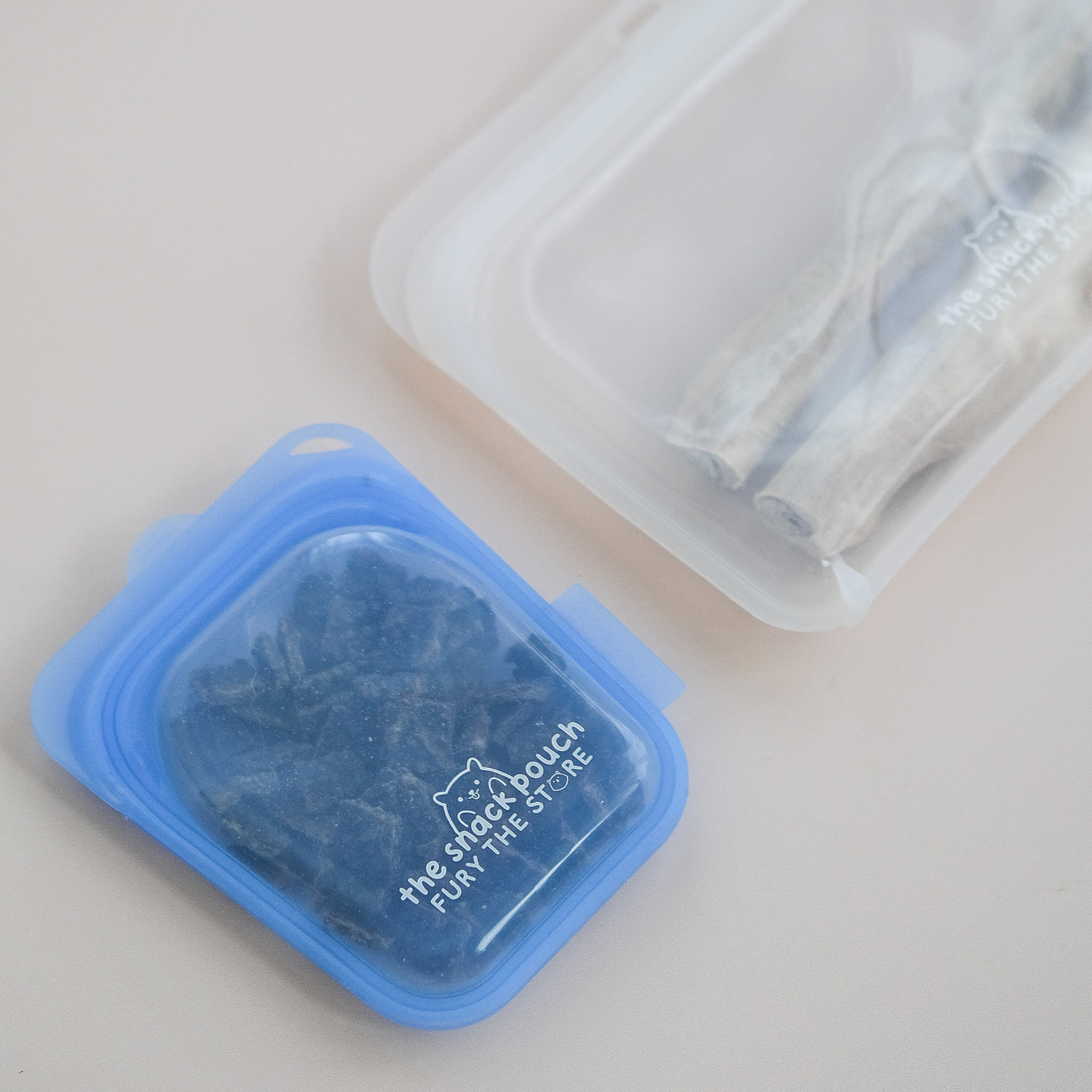 the snack pouch mini